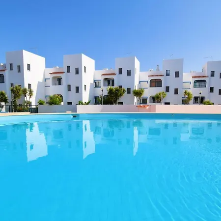 Beautiful Carvoeiro קארבואירו